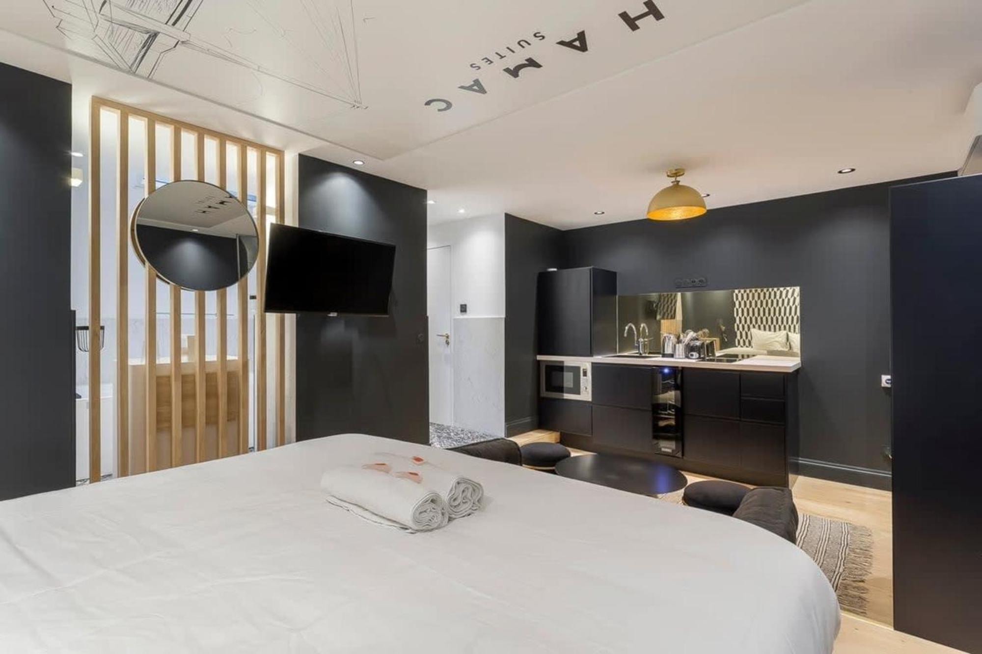 Victor Hugo Romantic Suite - Sauna Et Balneo Lyon Eksteriør bilde